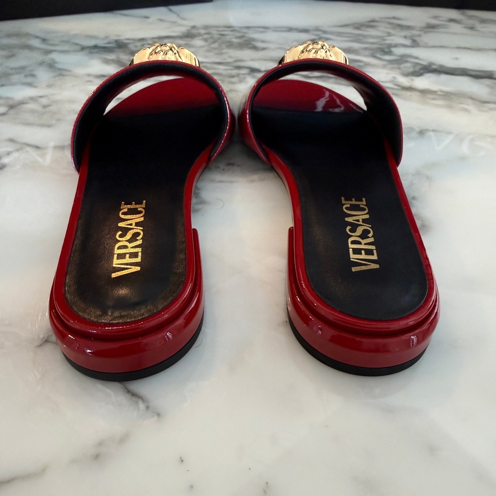 Versace Medusa Biggie Red Patent Leather Flat Slides Sandals Gold Hardware 37 - Picture 6 of 14